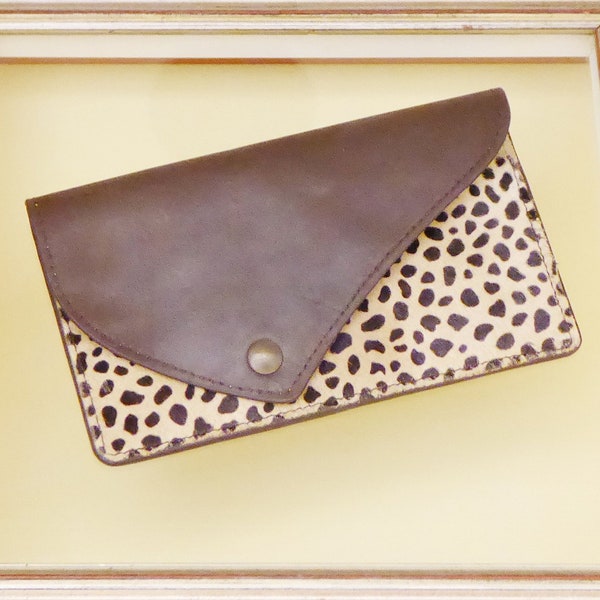 Pochette/portefeuille en cuir poilu imprimé léopard - Pochette en cuir - Cadeau pour elle - Fait main en Italie avec du cuir italien