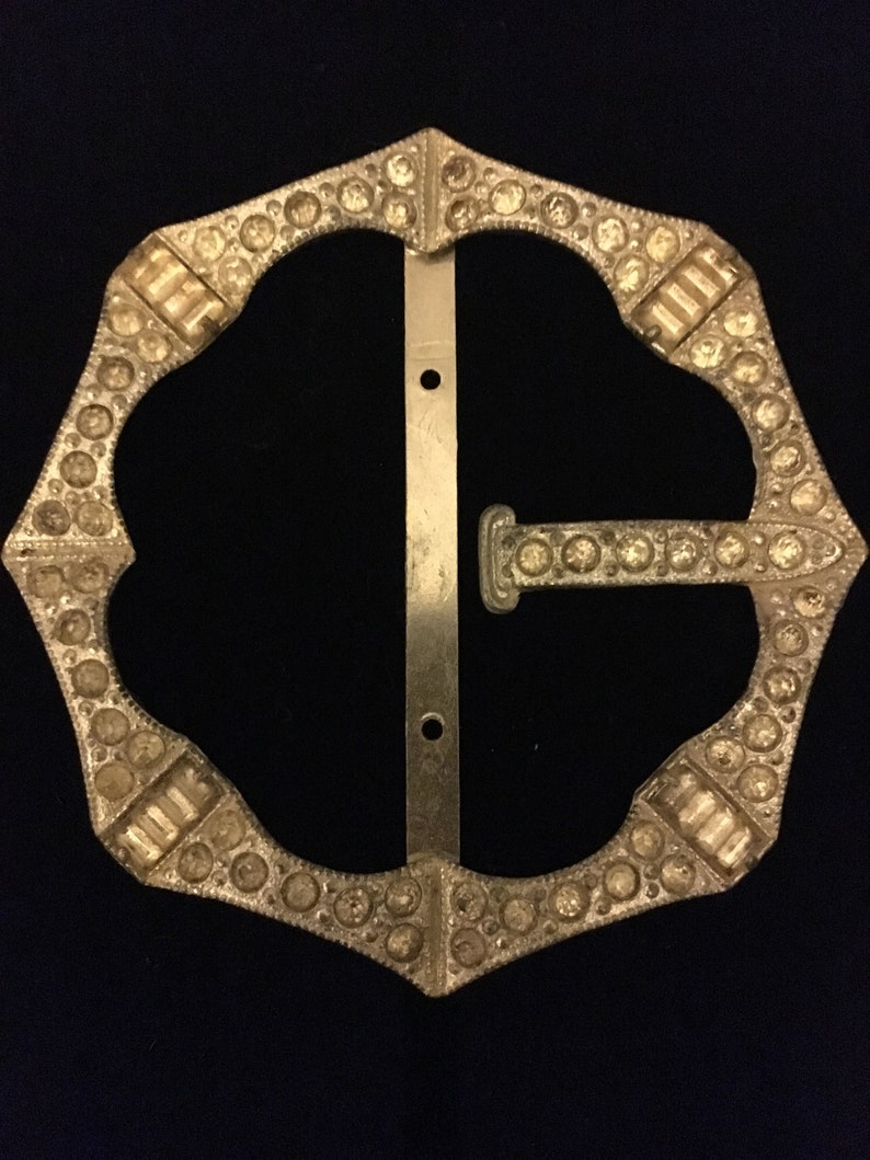 Vintage 1920-1930s rhinestone belt buckle for an Art Deco dress
