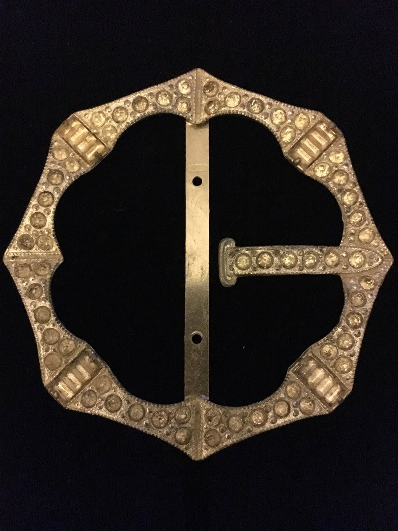 Vintage 1920-1930s rhinestone belt buckle for an Art Deco dress