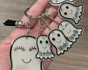 Ghost Mama, Glow in the Dark Ghost Keychain, Mama with Kids Names, Personalized Christmas Gift Mom, Cute Ghost Gifts, Christmas Gift for Mom