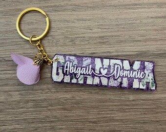 Grandma Keychain Personalized, Christmas Gift for Grandma, Grandma Gift from Grandkid, Grandma with Grandkids Names, Keychain Personalized