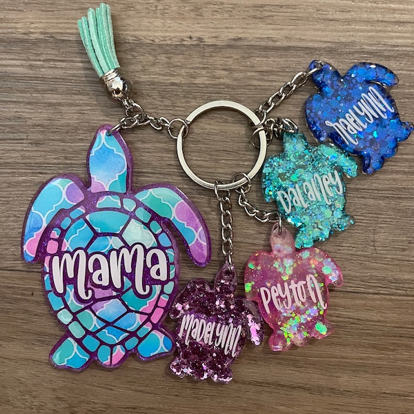 Mama Turtle with Kids Names Keychain Set - Turtle Keychain - Gifts for Her - Personalized - Acrylic Keychain - Mother’s Day Gift