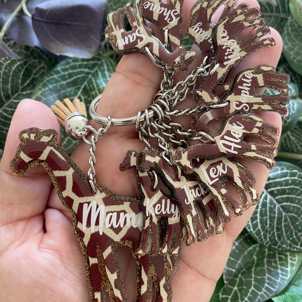 Giraffe Keychain, Giraffe Gift for Woman, Personalized Mama Gifts, Mothers Day Gifts from Kids, Mom Keychain with Kids Names, Mothers Day