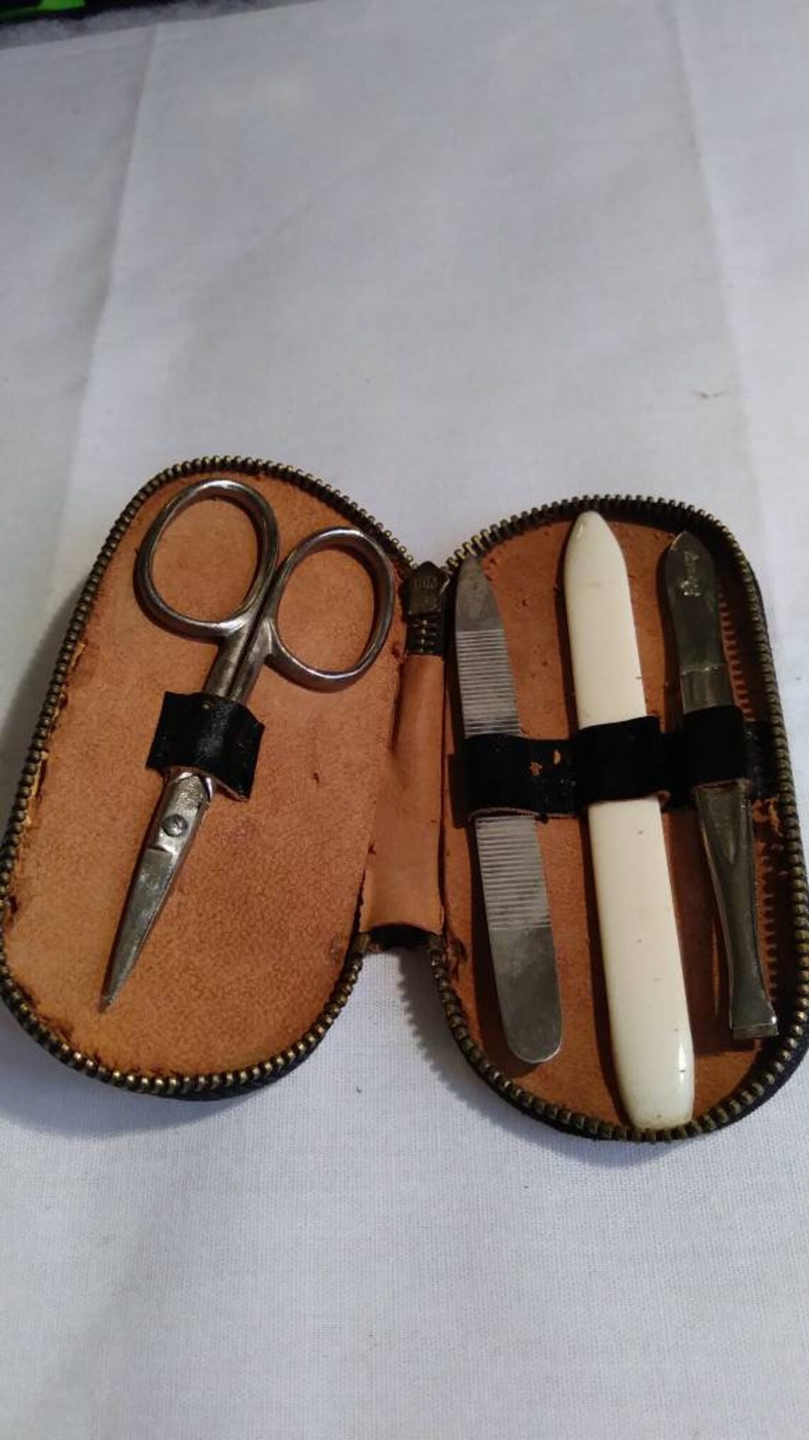 Antique Leather Zippered Manicure Set With A Framed Center - Etsy