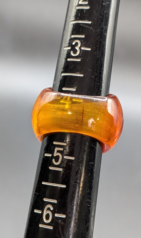 Bakelite Butterscotch Swirled Bubble Ring #931 - image 6