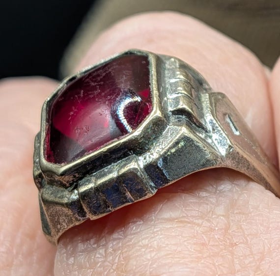 Art Deco Geometric Designed Silver Ring With a Re… - image 18
