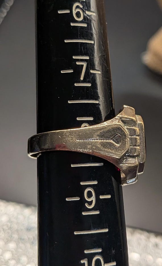 Art Deco Geometric Designed Silver Ring With a Re… - image 12