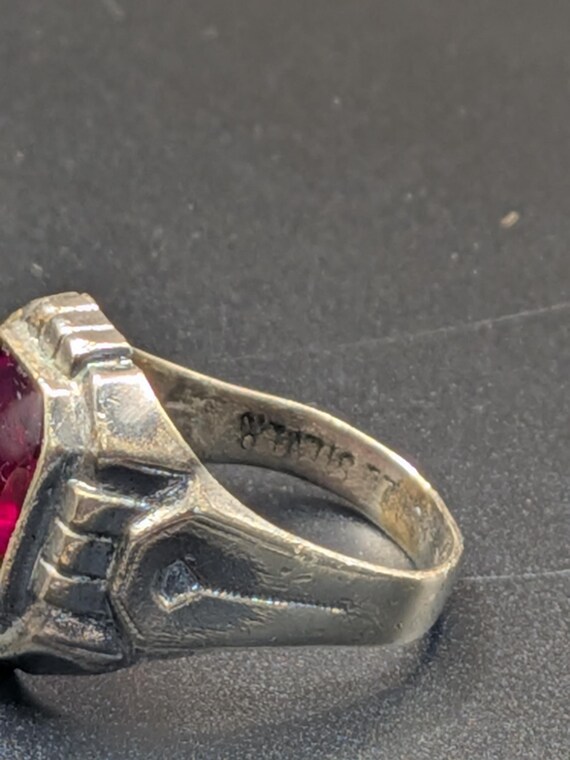 Art Deco Geometric Designed Silver Ring With a Re… - image 7