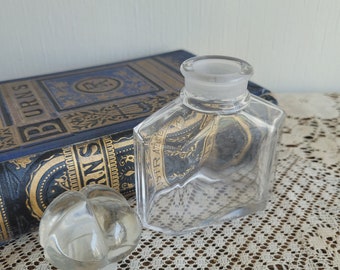 アンティークガラス香水瓶3点（ゲルランの香水瓶を含む） - Etsy 日本