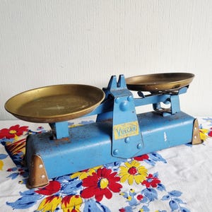 Vintage sky blue Vulcan kitchen scales for display use