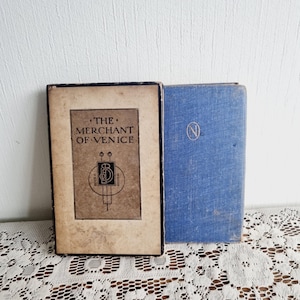 Pair of vintage Shakespeare books Merchant of Venice and Hamlet