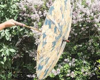 Vintage Blumenstoff Sonnenschirm