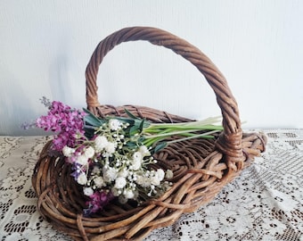 Traditional garden trug/garden basket with handle