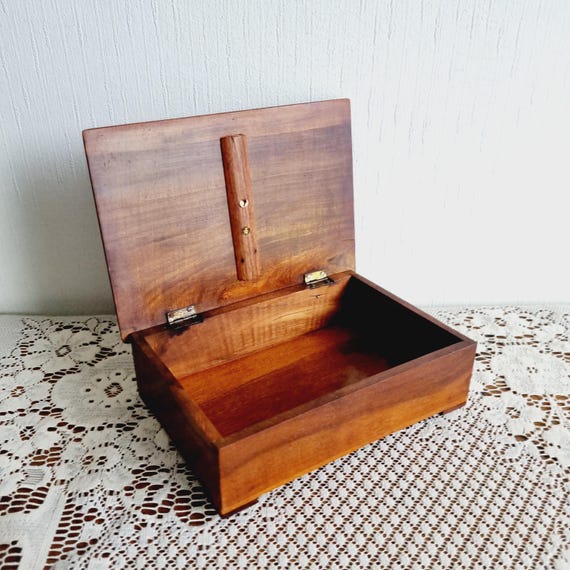 Boîte à Montre Ancienne En Bois Décorée D'une Hirondelle - Vintage, Fait Main En France, Occasion