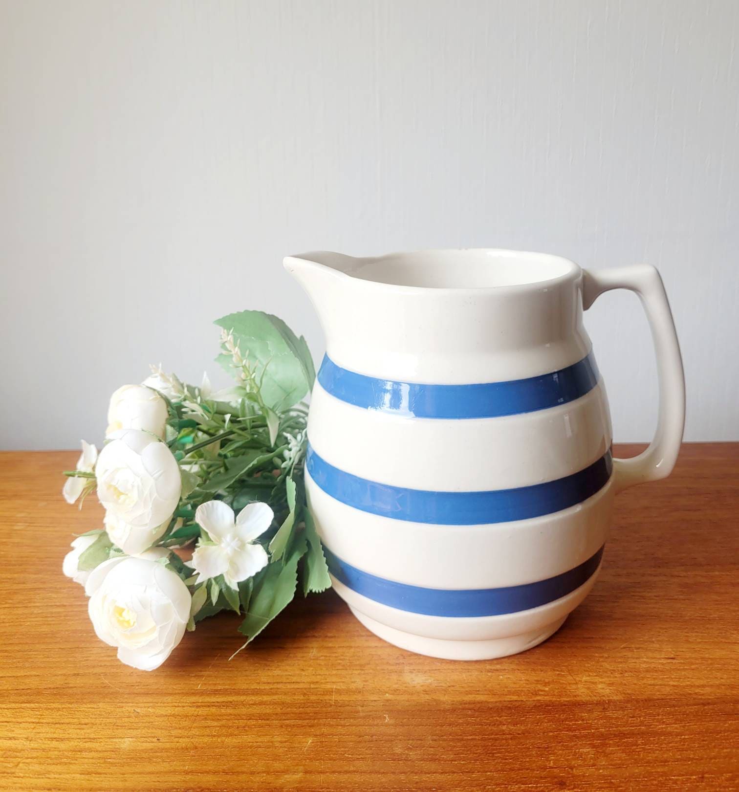 Jugs Pitching Machine for sale compared to CraigsList Only 4 left at 65