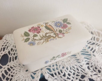 Purbeck pottery vintage trinket pot/jewellery box with bird design