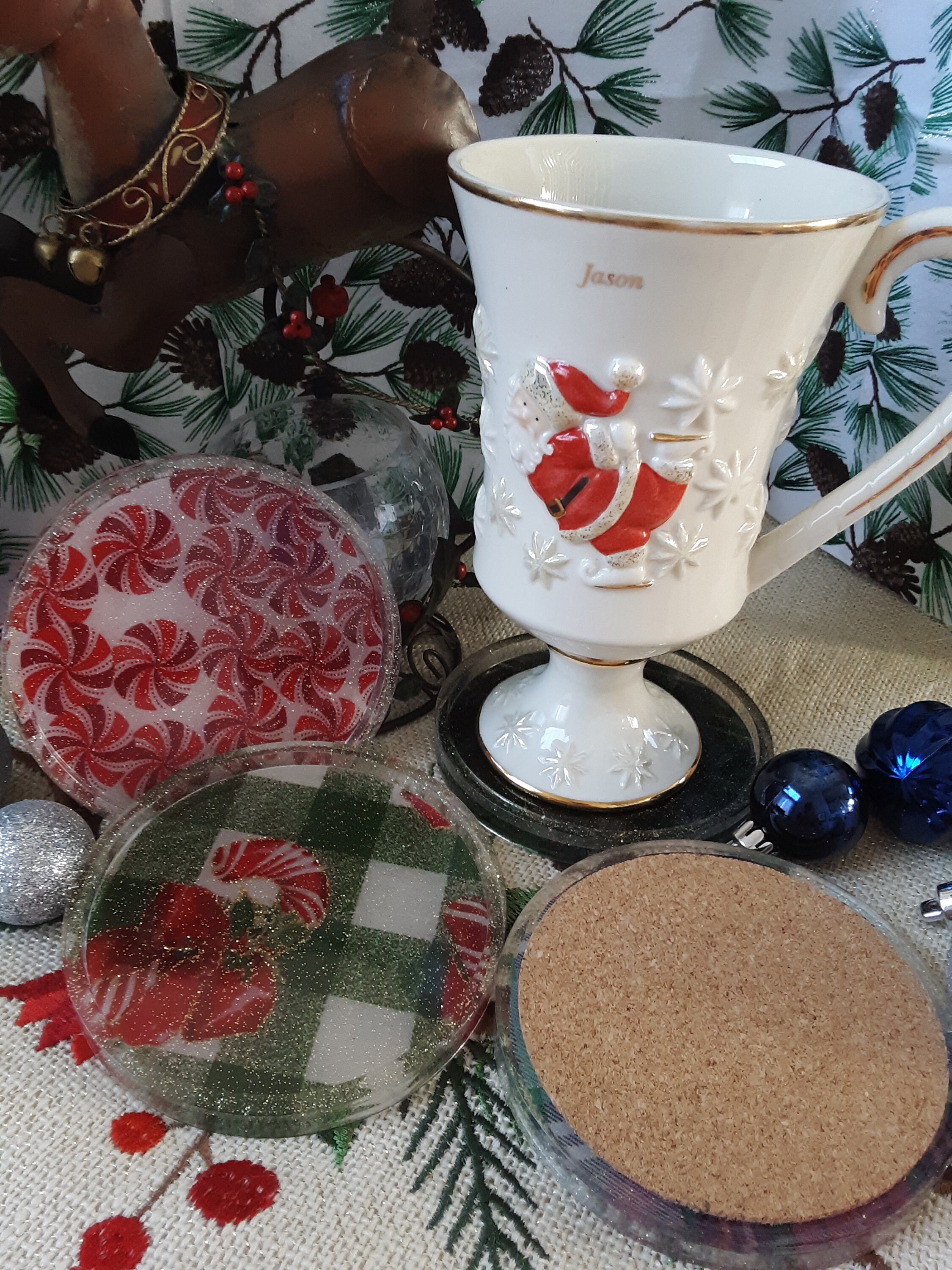 Holiday Coasters. Set of 4 Coasters. Christmas Coasters. Resin Etsy