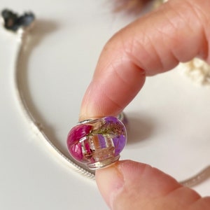 Wedding Flower Preservation Bead, Memorial Flower Charm, Flower Resin Jewelry, Bridesmaid Gift, Remembrance Bead, Mothers Day Gift, Nan Gift image 6