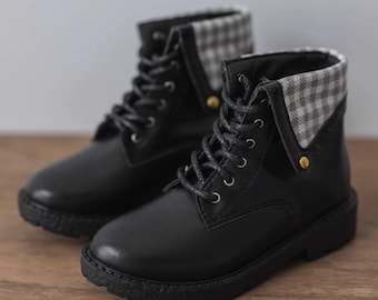 BJD boots in sd13 / SD17 boy iplehouse size