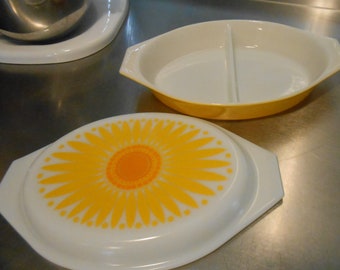 Pyrex Sunflower Divided Casserole Dish