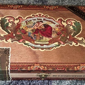 Flor De Las Antillas My Father Empty Wooden Cigar Box with metal hinges and clasp in great condition