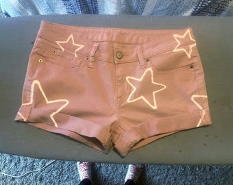 Op maat gemaakte geüpcycled roze korte short Alt Fashion