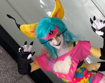 Beezlebub-oren Helluva Boss-cosplay