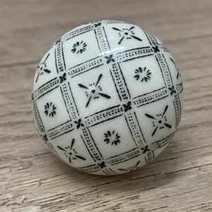 Black white knob porcelain handle kitchen cabinet door knob drawer dresser pull ceramic cupboard knob decorative handle pull antique bronze