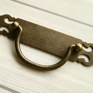 Vintage drawer bail pull dresser drop bail handle wardrobe door handle cabinet knob furniture flower pull drawer dresser swing handle