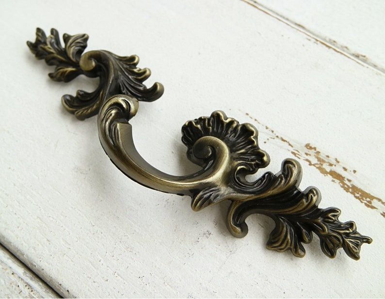 2.5 Antique bronze drawer knob dresser pull handle kitchen cabinet door knob decorative wardrobe handle vintage cupboard knob 2 12 64mm