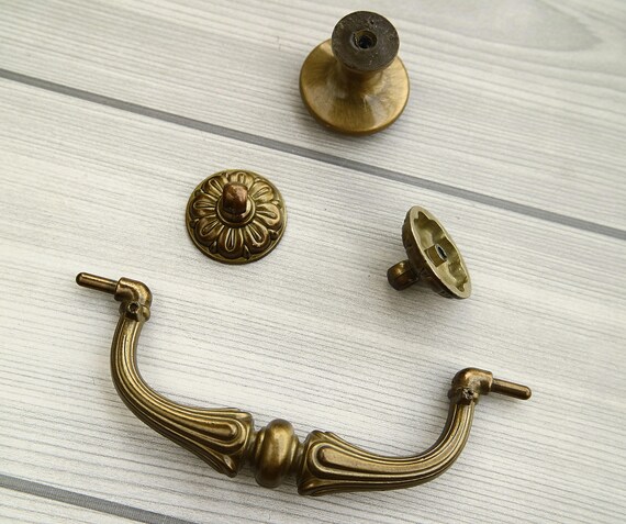 green emerald velvet dress Vintage Textured Zinc Alloy Cabinet Pulls main image 0
