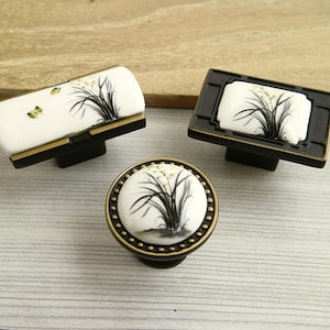 Black bronze drawer knob White porcelain dresser handle pull ceramic cabinet door knob decorative handle kitchen furniture knob plant leaf