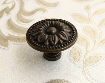 Dark antique bronze brass drawer handle knob flower dresser knob pull floral cabinet door handle cupboard knob furniture hardware vintage