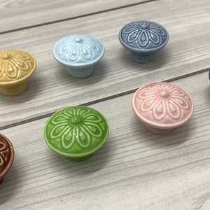 Blue green gray pink yellow brown colorful handle knob ceramic handle pull porcelain knob flower handle pull cabinet cupboard door knob pull
