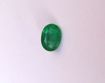 1.3 Carat 8.5x9.1x3.8 MM 100 % Natural Emerald Zambian Gemstone. Faceted Oval Shape Emerald Gemstone Nice Luster, Making For jewellery