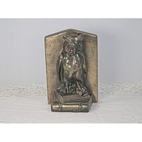 Vintage Owl Cast Metal Brass Finish Bookend