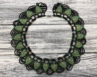 Saraguro pearl necklace, Necklace made of beads in the Saraguro technique, Beaded necklace Indiano, Saraguro Beaded Collar