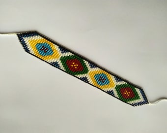 Traditional ornament Ukraine Bracelet, folk pattern ukrainian bracelet, Bracelet made of handmade beads in the Ukrainian style