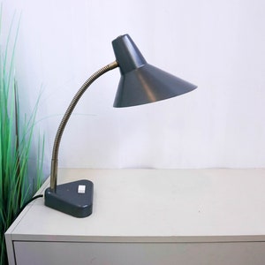 Vintage blaue und verchromte Schreibtischlampe, Arbeitslampe, Tischlampe, Bürolampe, Mid Century Modern, Space Age, Made in Germany, 1970