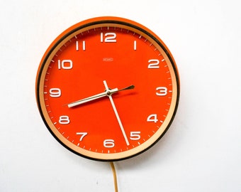 1960s Metamec England, Vintage English clock electric clock, made in England, orange bakelite, glass, factory clock