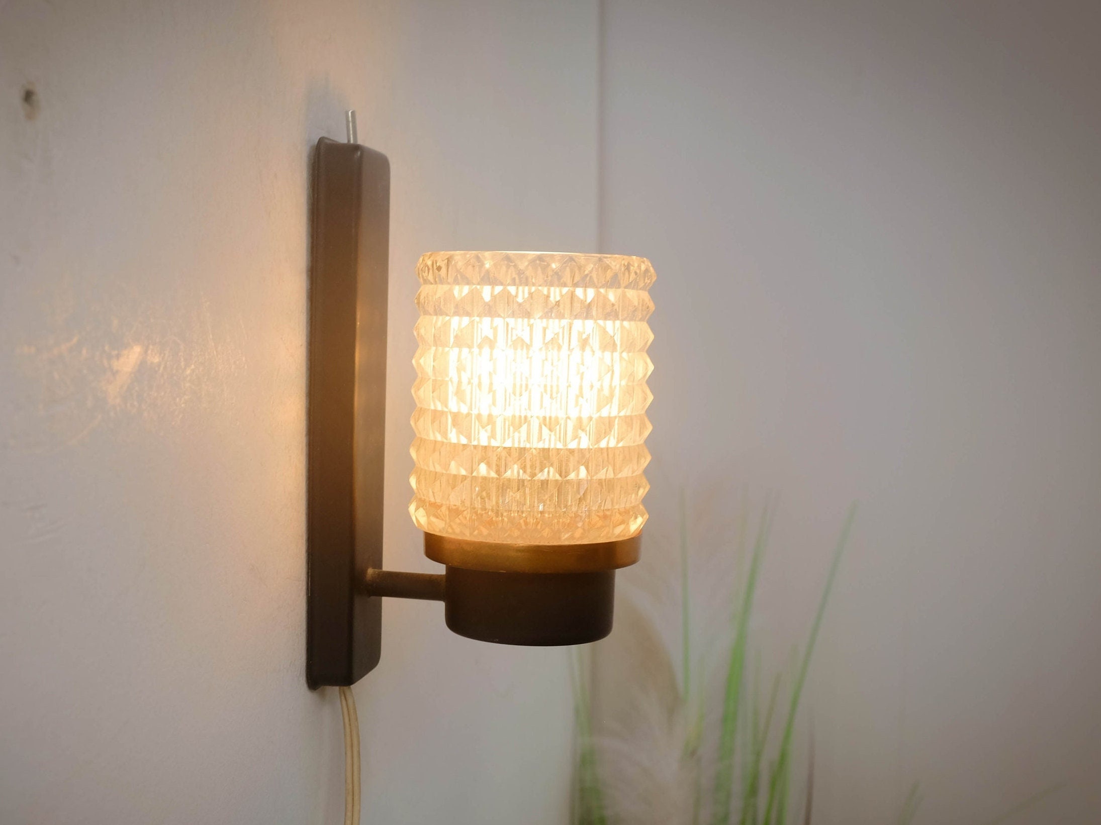 1960s Mid Century, Wall Mounted, Arm Lamp, Danish, Modern 1960s Mid Century, Wall Mounted, Arm Lamp, Danish, Modern