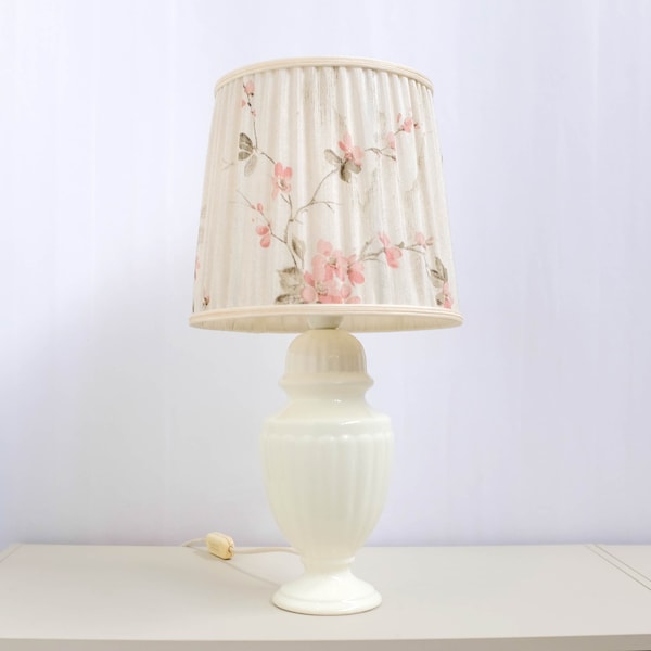 Vintage 80s Dutch Ceramic Table Lamp,Mid Century Modern, cream white base , floral pattern white vintage lampshade