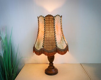 1960s Oak Wood table Lamp, Vintage table lamp 60s, table lamp, dutch design, vintage lampshade