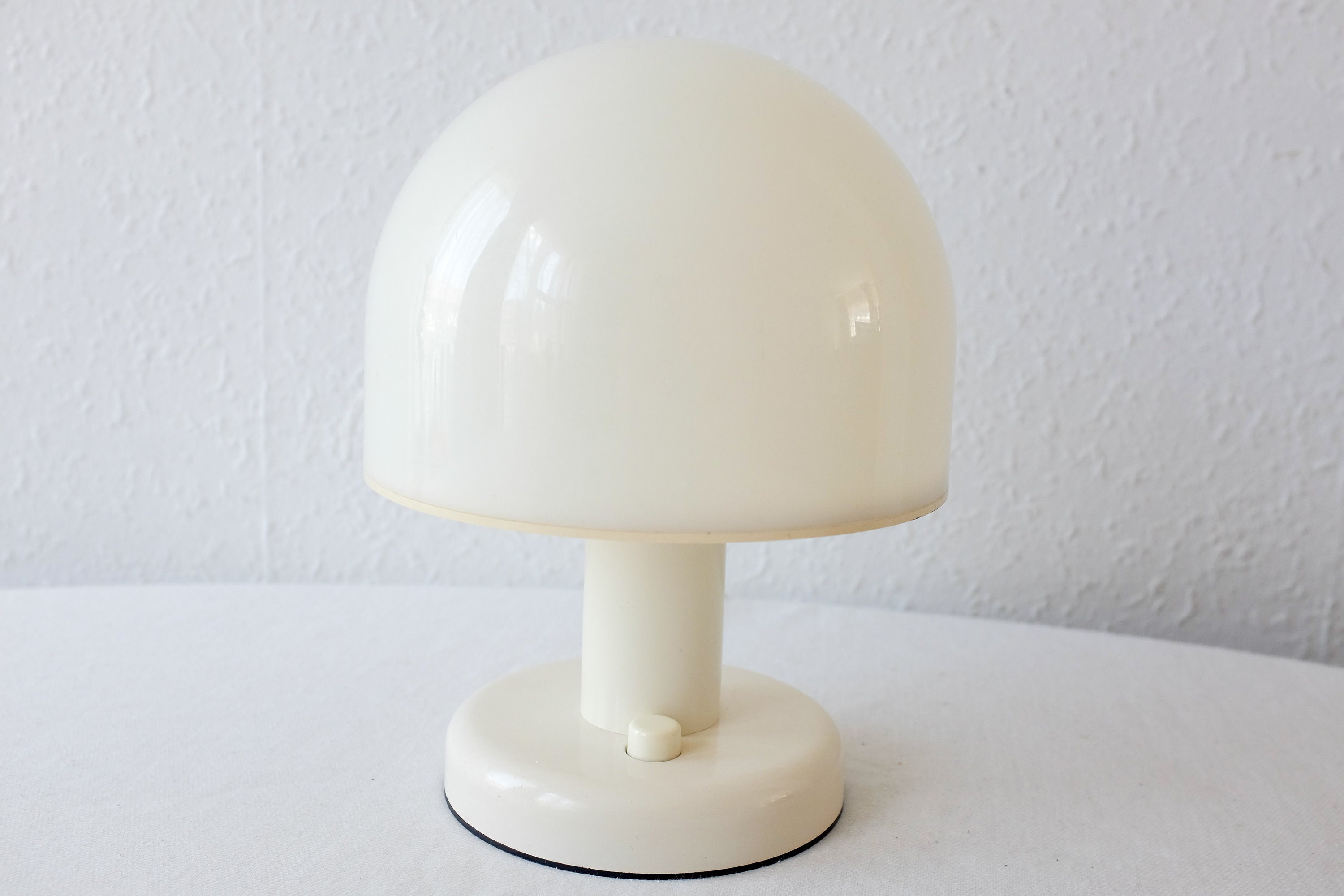 70s Harvey Guzzini Vintage Mushroom Lamp Italian Design White