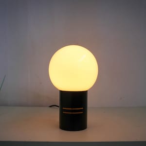 70s Iconic Table Lamp, Italian design, Mid Century Modern Table Lamp, black, white, white globe