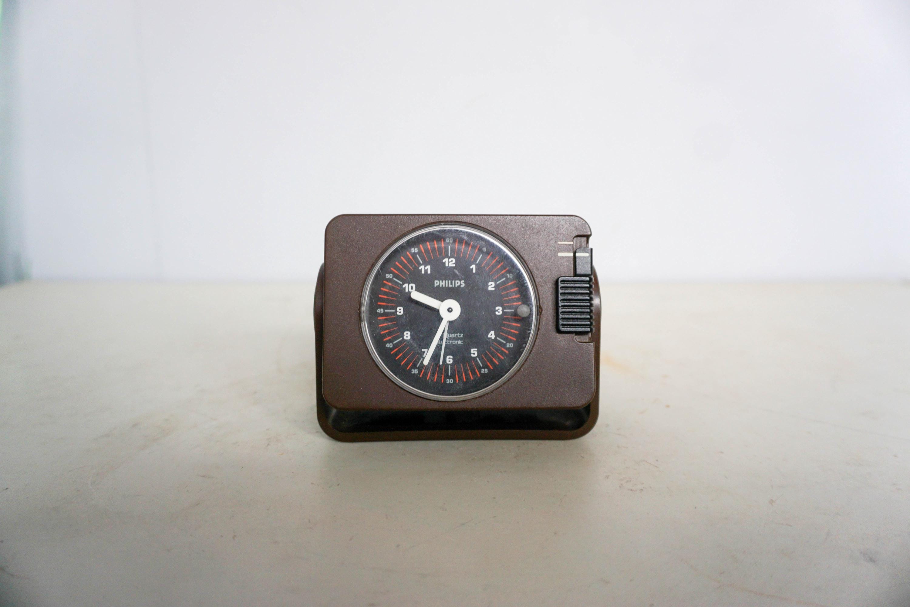 Vintage Braun Alarm Clock - Etsy Israel