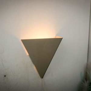 80s Mawa Design, Minimalist Design, Made In Holland, Mid century modern, wall lamp, gray plastic, dutch design, wall sconce