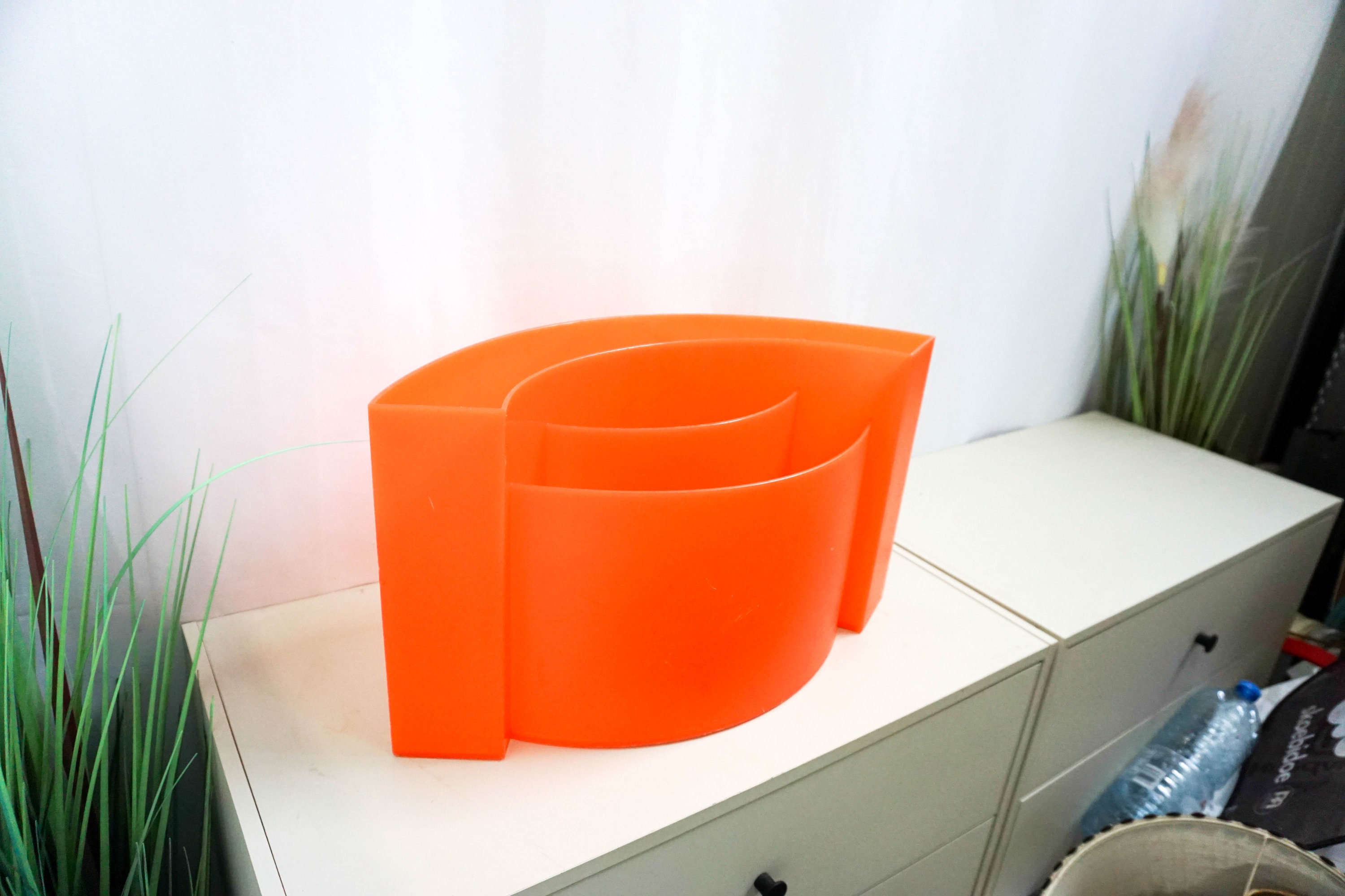 1991 Vintage Wave Magazine Rack by Maier-aichen for Authentics