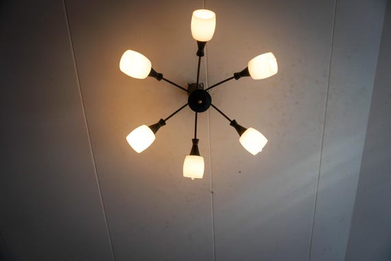 Lustre spoutnik années Space Age70 en métal chromé argenté - France