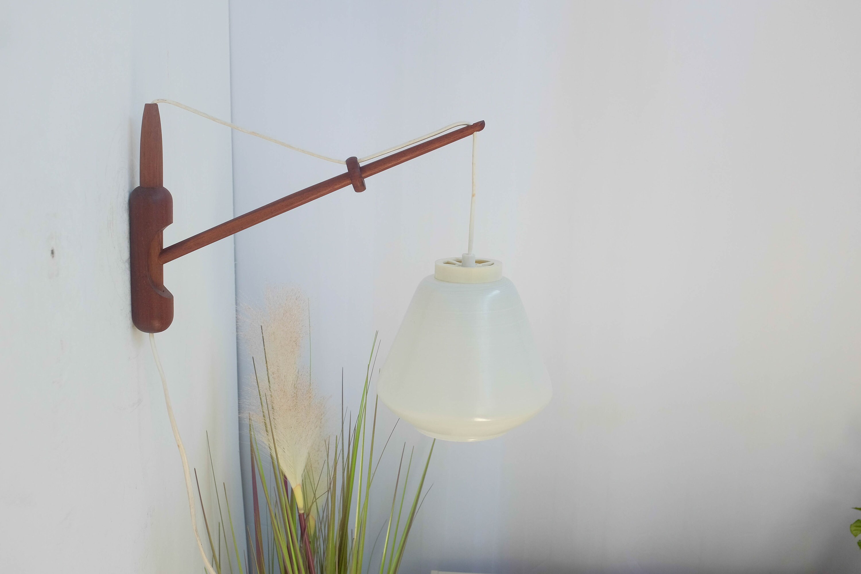 Mid Century Fishing Rod Lamp, Wooden Wall Lamp, Teak Rare Vintage Wall Lamp,  Lisa Johansson Pape Style,danish Design, Glass Lampshade 